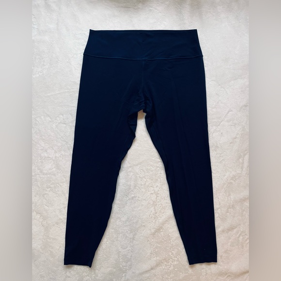 SOLD Navy Lululemon Align Leggings Size 18 β28 inch - Picture 4 of 5